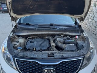 2012 Kia Sportage III, белый, 1550000 рублей, вид 2