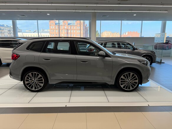 2026 BMW X1 Long 25Li xDrive III (U11/U12), серый, 5990000 рублей - вид 7