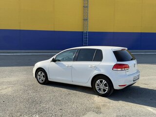 2012 Volkswagen Golf VI, белый, 860000 рублей, вид 4