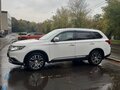 2016 Mitsubishi Outlander III Рестайлинг 2, белый, 2100000 рублей - вид 5