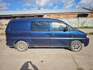 2002 Hyundai H-1 I, синий, 360000 рублей, вид 3