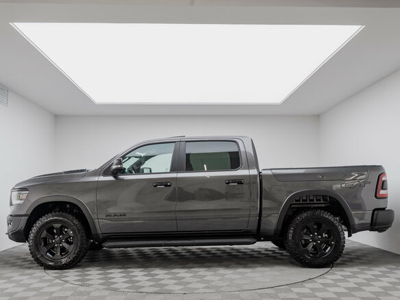 2024 Ram 1500 Crew Cab eTorque V, серый, 10990000 рублей - вид 12