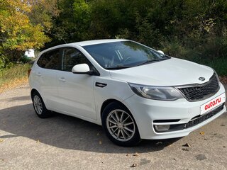 2015 Kia Rio III Рестайлинг, белый, 749000 рублей, вид 3
