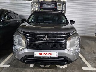 2022 Mitsubishi Outlander IV, серый, 3350000 рублей, вид 3