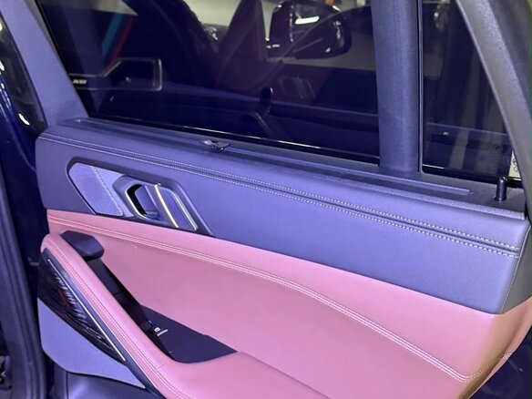 2024 BMW X6 40i III (G06) Рестайлинг, чёрный, 11800000 рублей - вид 21