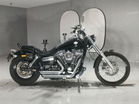 2015 Harley-Davidson Dyna Wide Glide, чёрный, 990000 рублей, вид 1
