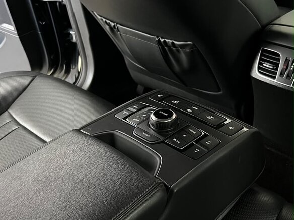2020 Genesis G80 I, чёрный, 1700000 рублей - вид 3