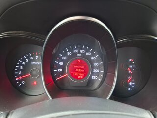 2015 Kia Rio III Рестайлинг, коричневый, 980000 рублей, вид 3