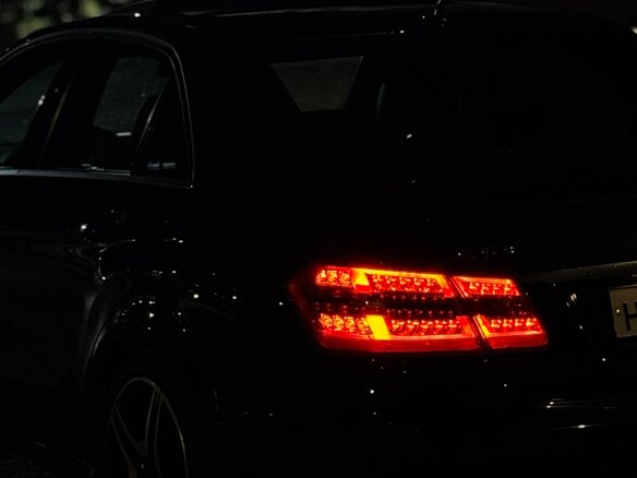 2010 Mercedes-Benz E-Класс AMG 63 AMG IV (W212, S212), чёрный, 2500000 рублей - вид 5