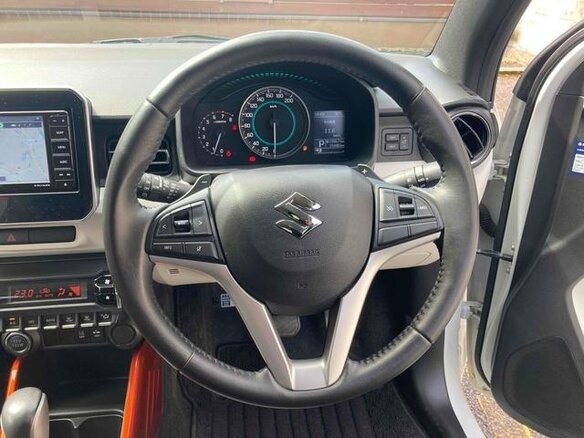 2022 Suzuki Ignis III Рестайлинг, белый, 768000 рублей - вид 9