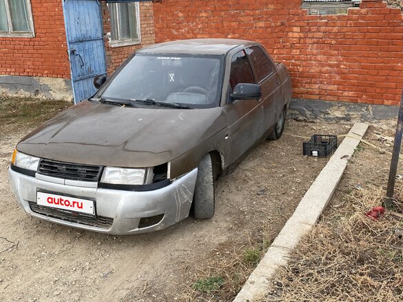 1998 Lada (ВАЗ) 2110, серебристый, 45000 рублей