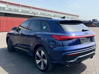 2026 Audi Q5 40 TDI III (GU), синий, 8700000 рублей, вид 3