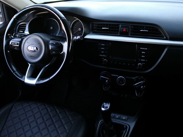 2018 Kia Rio IV, серебристый, 1259000 рублей - вид 16