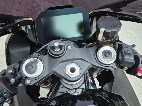 2023 BMW S 1000 RR, чёрный, 1950000 рублей, вид 5