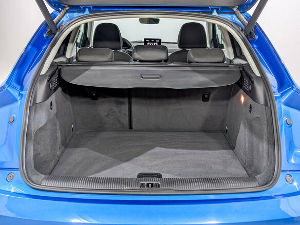2015 Audi Q3 I (8U) Рестайлинг, голубой, 1955000 рублей - вид 9
