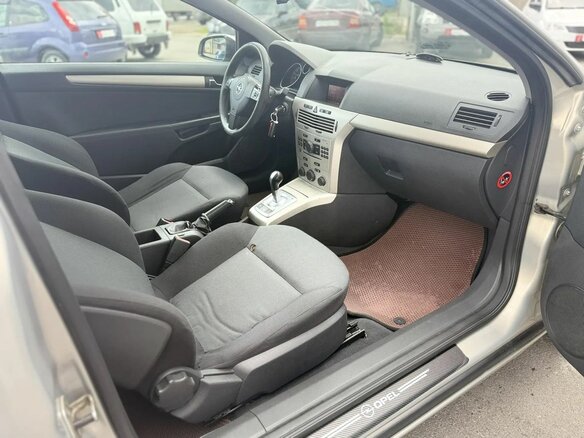 2007 Opel Astra GTC H Рестайлинг, бежевый - вид 18