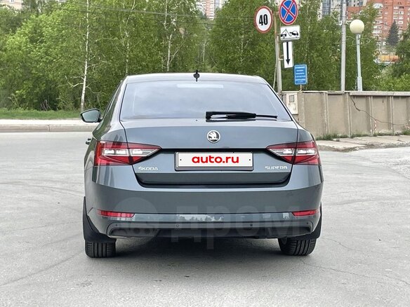 2016 Skoda Superb III, серый, 1350000 рублей - вид 10