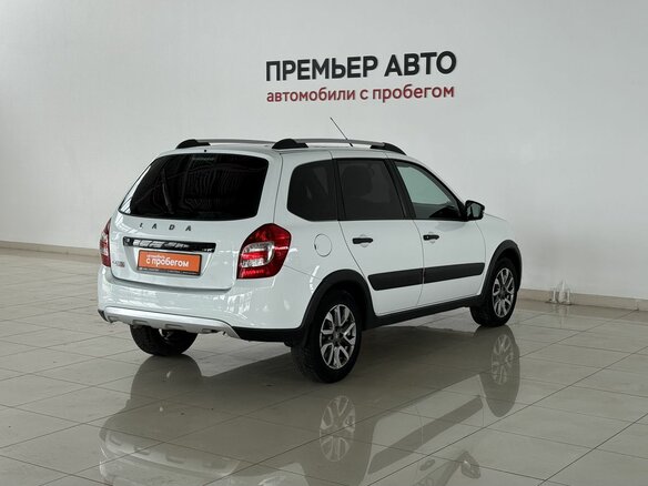 2023 Lada (ВАЗ) Granta Cross I Рестайлинг, белый, 730000 рублей - вид 3