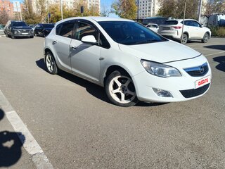 2012 Opel Astra J, белый, 550000 рублей, вид 3