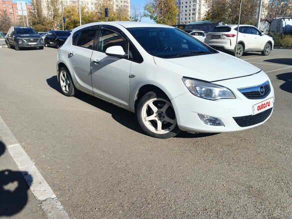 2012 Opel Astra J, белый, 550000 рублей - вид 2