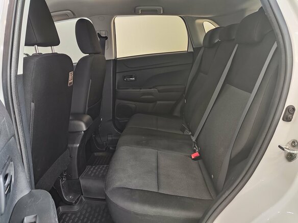 2011 Mitsubishi ASX I, белый, 840000 рублей - вид 16