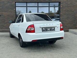 2016 Lada (ВАЗ) Priora I Рестайлинг, белый, 625000 рублей, вид 3