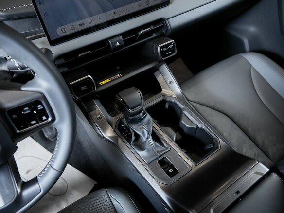 2026 Toyota RAV4 VI (XA60), белый, 4550000 рублей - вид 16