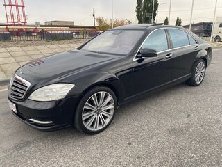 2013 Mercedes-Benz S-Класс 500 V (W221) Рестайлинг, чёрный, 1180000 рублей, вид 5