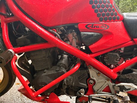 1993 Suzuki Bandit GSF 400, красный, 150000 рублей, вид 5