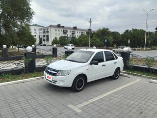 2014 Lada (ВАЗ) Granta I, белый, 355000 рублей, вид 1