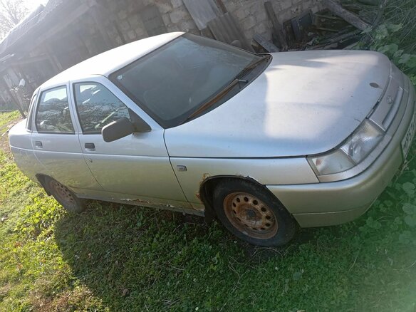 2006 Lada (ВАЗ) 2110, серебристый, 85000 рублей - вид 1