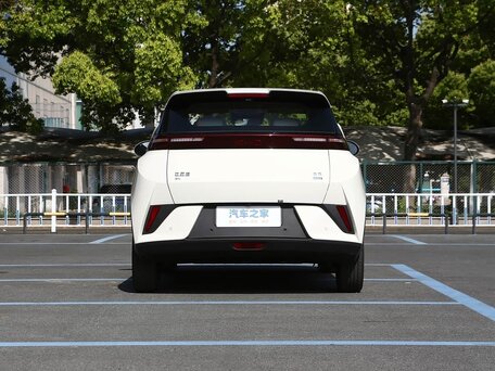 2024 BYD Dolphin 44.9 kWh I, белый, 1480000 рублей, вид 4