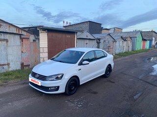 2016 Volkswagen Polo V Рестайлинг, белый, 745000 рублей, вид 4