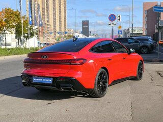2025 Audi A5 L Sportback III (B10), красный, 6450000 рублей, вид 4