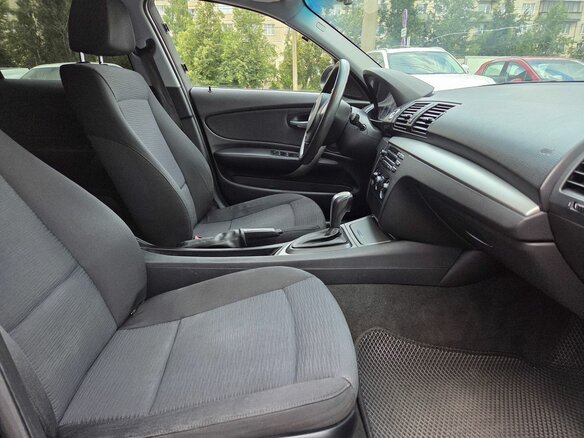 2009 BMW 1 серии 116i I (E81/E82/E87/E88) Рестайлинг, чёрный - вид 12