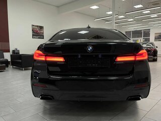 2021 BMW 5 серии 530d xDrive VII (G30/G31/G38) Рестайлинг, чёрный, 4600000 рублей, вид 3