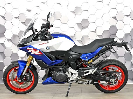 2025 BMW F 900 XR, белый, 1277000 рублей, вид 4