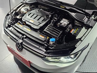 2023 Volkswagen Golf VIII, белый, 2340000 рублей, вид 5