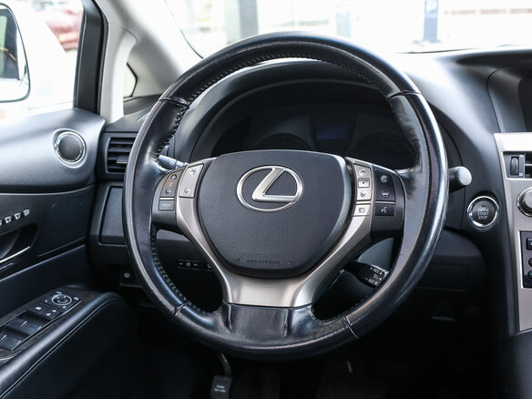 2015 Lexus RX 350 III Рестайлинг, белый, 2998000 рублей - вид 16
