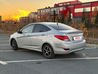2012 Hyundai Solaris I, серебристый, 650000 рублей, вид 2