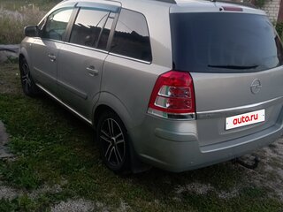 2011 Opel Zafira B Рестайлинг, бежевый, 625000 рублей, вид 4