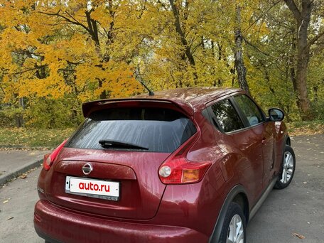 2011 Nissan Juke I, красный, 920000 рублей, вид 3