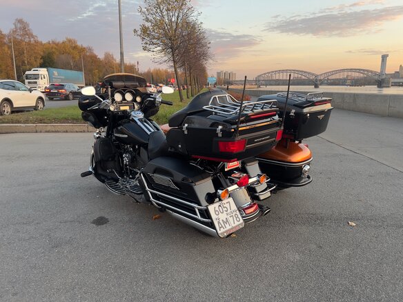 2011 Harley-Davidson Electra Glide, чёрный, 1490000 рублей - вид 4