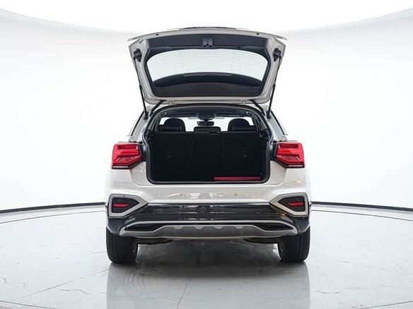 2023 Audi Q2 L 35 TFSI I Рестайлинг, белый, 1610000 рублей - вид 12