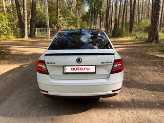 2020 Skoda Octavia III (A7) Рестайлинг, белый, 2300000 рублей, вид 3