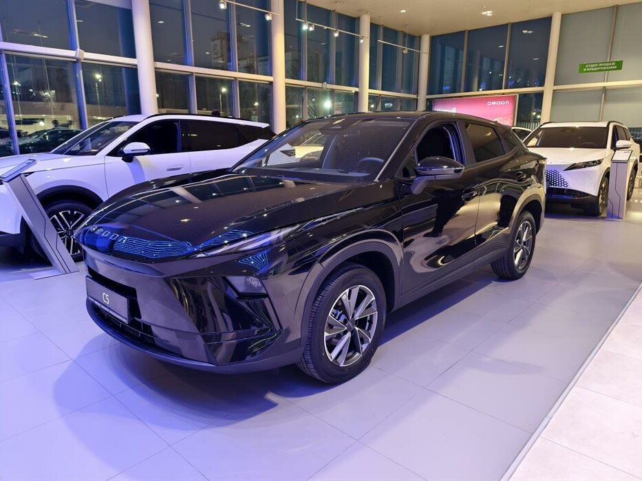 Открыть фотографии: Omoda C5 II