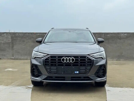 2023 Audi Q3 35 TFSI II (F3), серый, 2575000 рублей, вид 2
