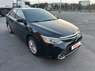 2015 Toyota Camry VII (XV50) Рестайлинг, чёрный, 1999999 рублей, вид 1