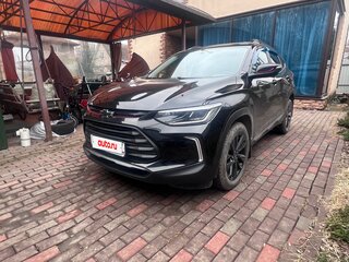 2022 Chevrolet Tracker IV, чёрный, 1650000 рублей, вид 1