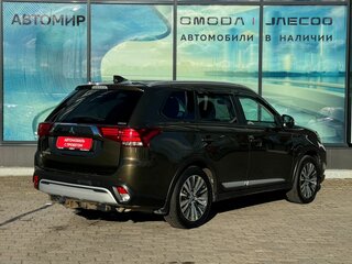 2021 Mitsubishi Outlander III Рестайлинг 3, коричневый, 2405000 рублей, вид 5